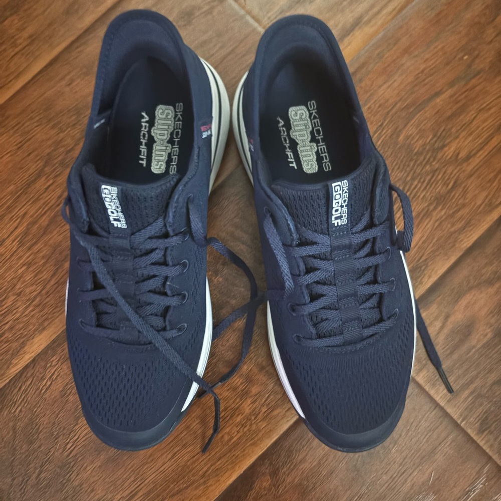 Skechers golf shoes